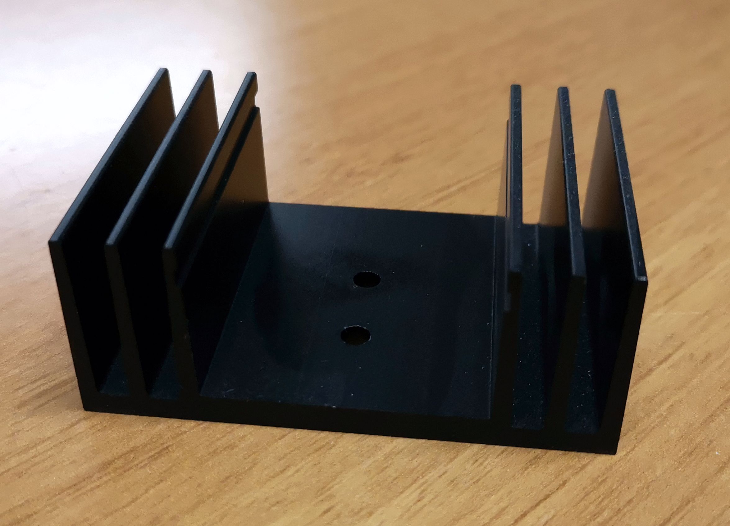 black anodized heatsink for To3